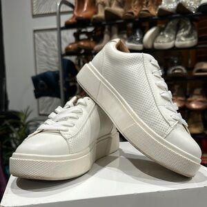 Steve Madden White Platform Sneakers Minimalist Design